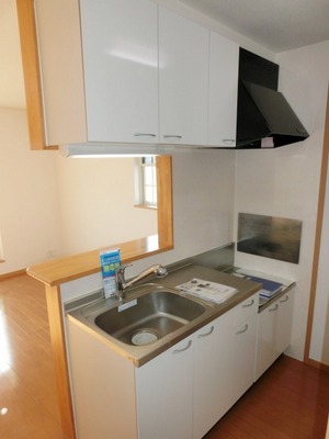 Kitchen. Two-burner gas stove can be installed counter kitchen