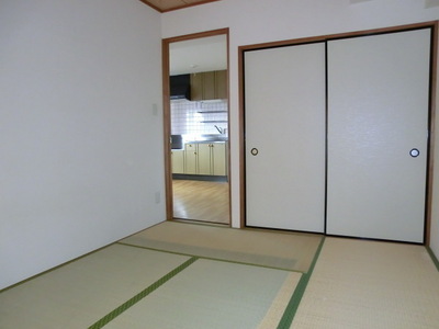 Other. There is also a Japanese-style room