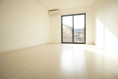 Living and room.  [Western style room] Soundproof ・ Thermal barrier of pair glass, With security shutters