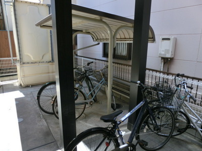 Parking lot. Bicycle Covered.