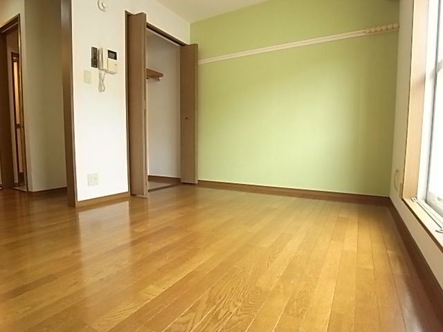 Other room space. Beautiful flooring