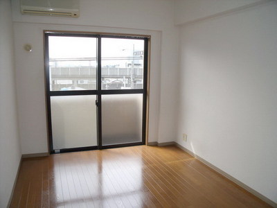 Living and room. Flooring clad Western-style