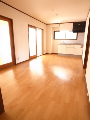 Living and room. Same building, It will be a separate room in the room photo ☆