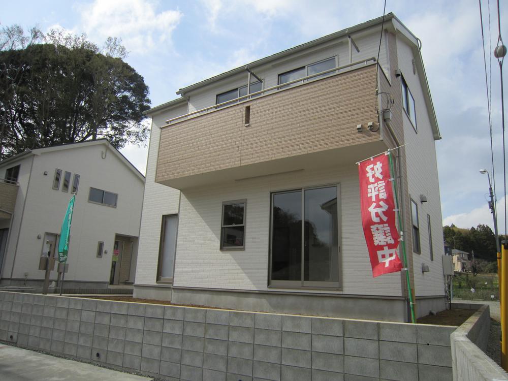 Same specifications photos (appearance). Same construction cases