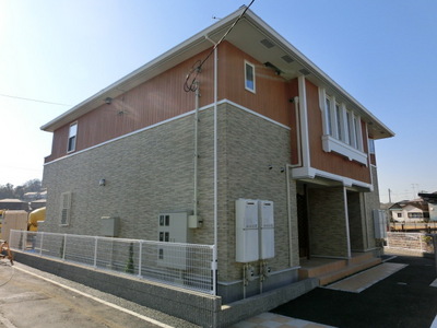 Building appearance. It is the appearance of the entrance from the side