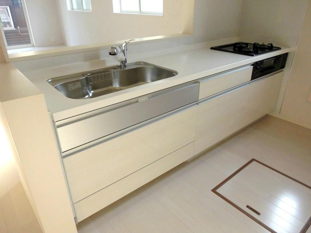 Same specifications photo (kitchen)