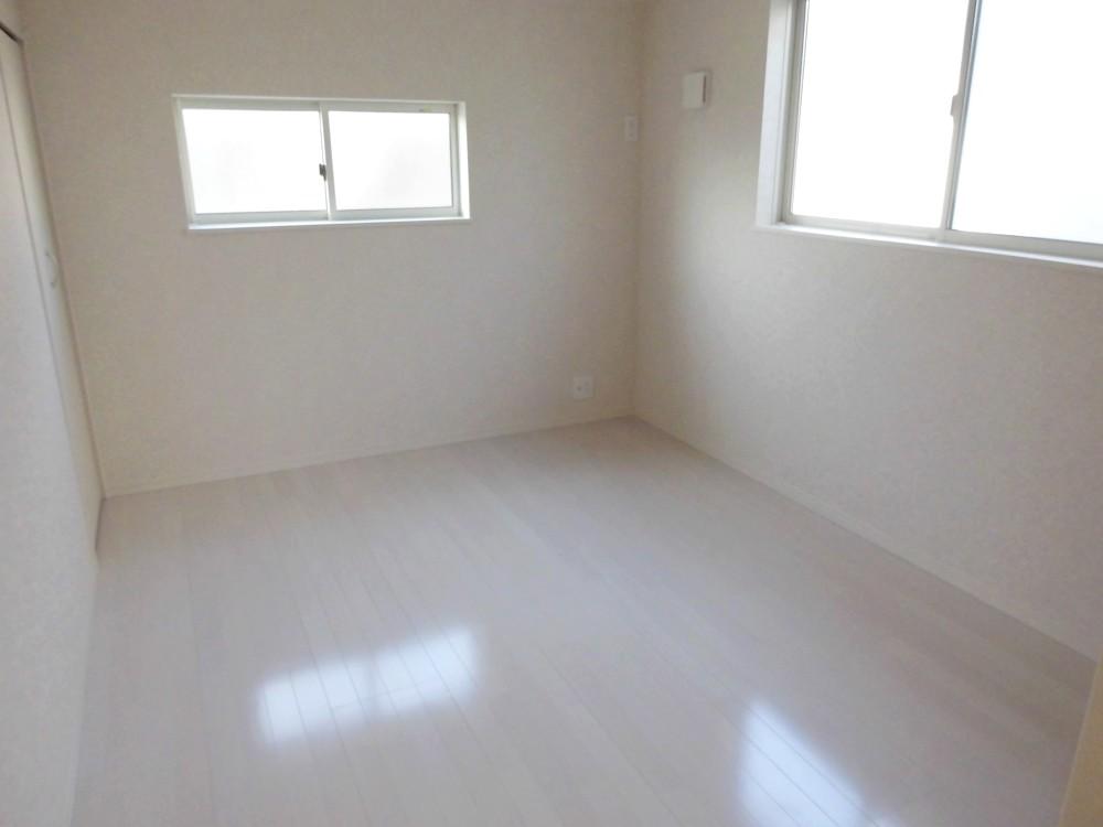 Same specifications photos (Other introspection)