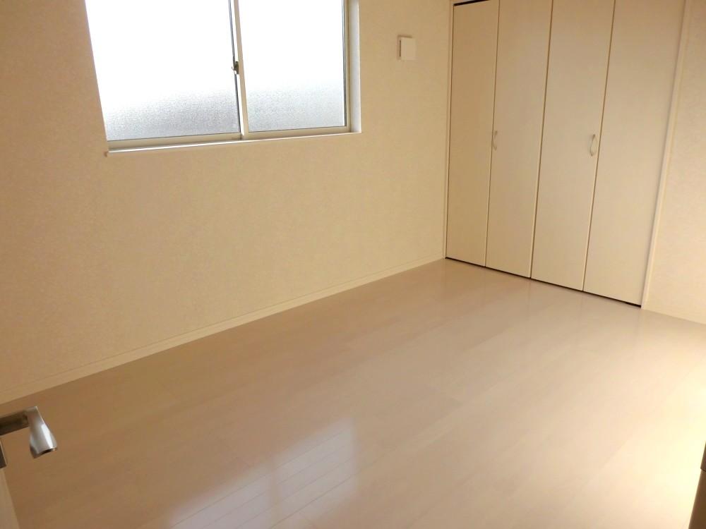 Same specifications photos (Other introspection)