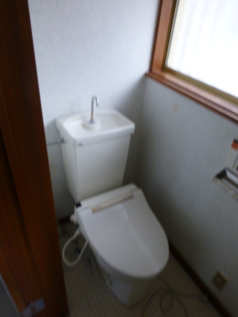 Toilet