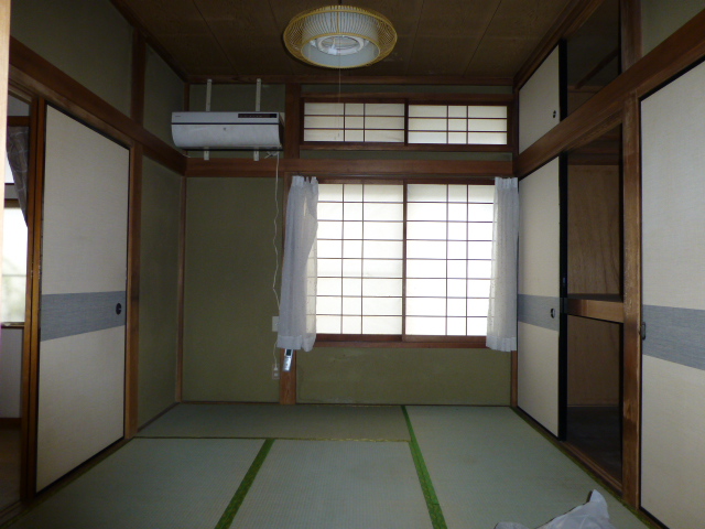 Other room space. Second floor Japanese-style room