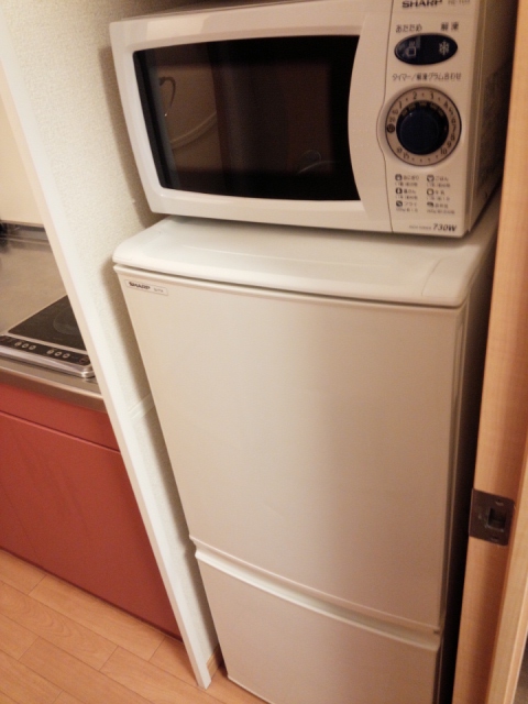 Other Equipment. refrigerator ・ It is with a microwave oven.