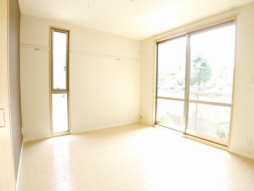 Other room space. Photo: Room 101