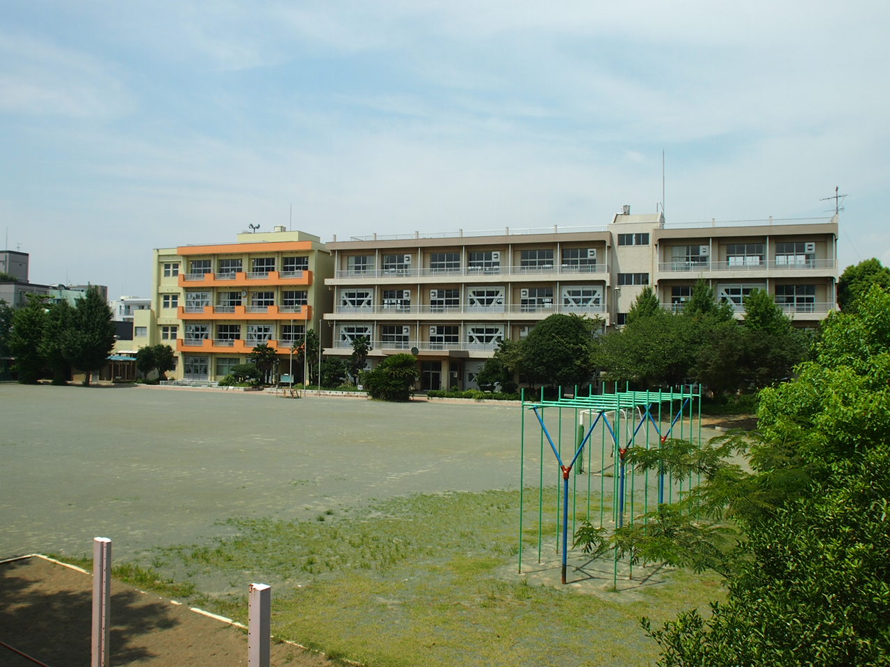 Primary school. Benten up to elementary school (elementary school) 1100m