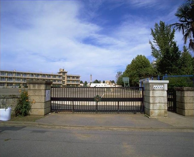 Junior high school. 270m until the Chiba Municipal Tsubakimori junior high school (junior high school)