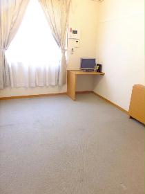 Living and room. 2F is carpet