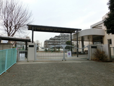 Primary school. Benten up to elementary school (elementary school) 310m