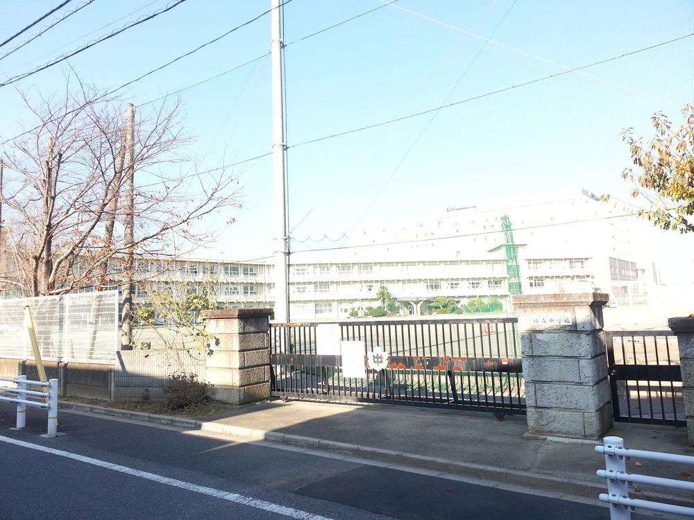 Junior high school. 1250m to the Chiba Municipal Tsubakimori junior high school