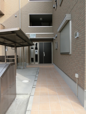 Other common areas. Entrance