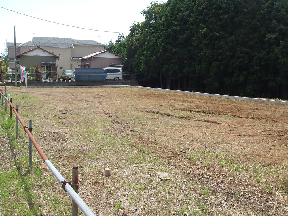 Local land photo. Is a photograph of the local, which was taken from the southeast side. (July 2013 shooting)