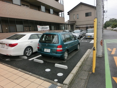 Other common areas. Parking space