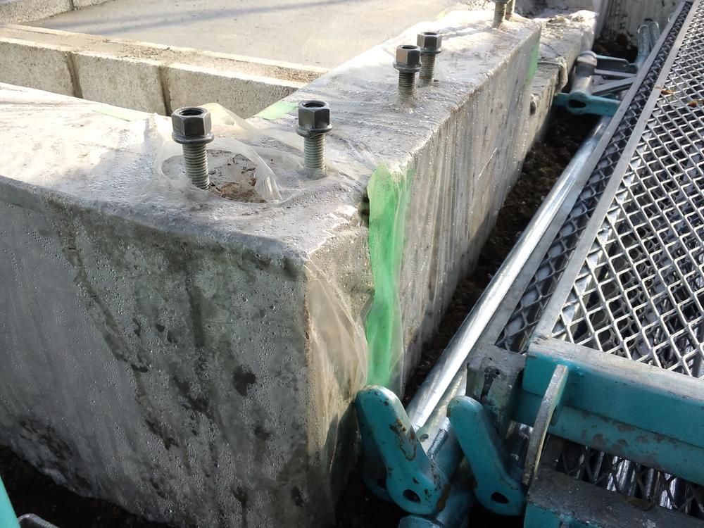 Construction ・ Construction method ・ specification. High-strength large reinforced concrete foundation is always stable and will continue to support the building.