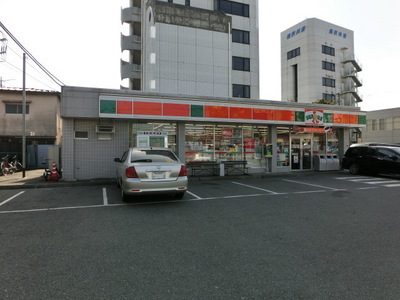 Convenience store. 140m until Thanksgiving (convenience store)