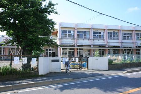 kindergarten ・ Nursery. 840m to Chiba white flag nursery