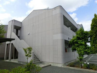 Building appearance. Gakuenmae is the location of the 11-minute walk to the Train Station