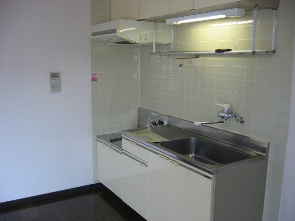 Kitchen. The kitchen is two-burner stove installation Allowed ☆ 