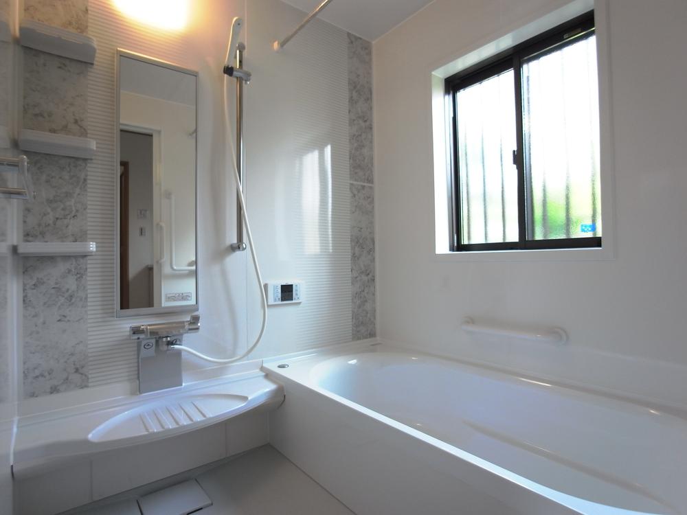 Same specifications photo (bathroom). Oita difference you in as there is no as there is a window in the bathroom. (ventilation ・ Day, etc.) Because even bathroom heater dryer is standard equipment, It is a strong ally of the rainy season.  [Our example of construction photos]