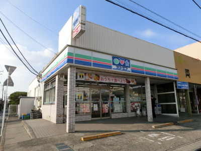 Convenience store. Three F until the (convenience store) 230m