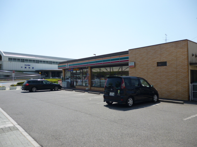 Convenience store. Seven-Eleven Chiba-dera Station store up (convenience store) 349m