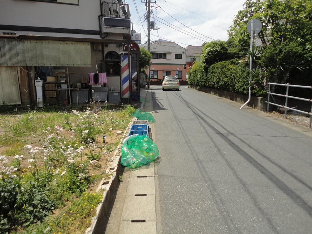 Local photos, including front road. Local (May 2013) Shooting