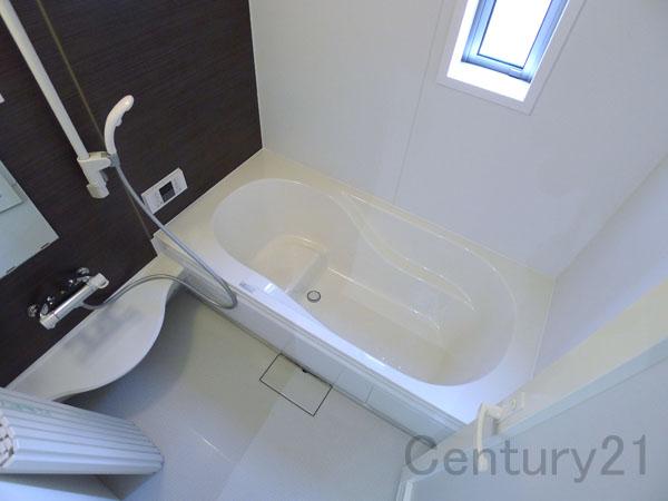 Bathroom. 1 Building