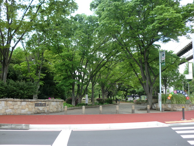 park. 400m to Chiba Park (park)