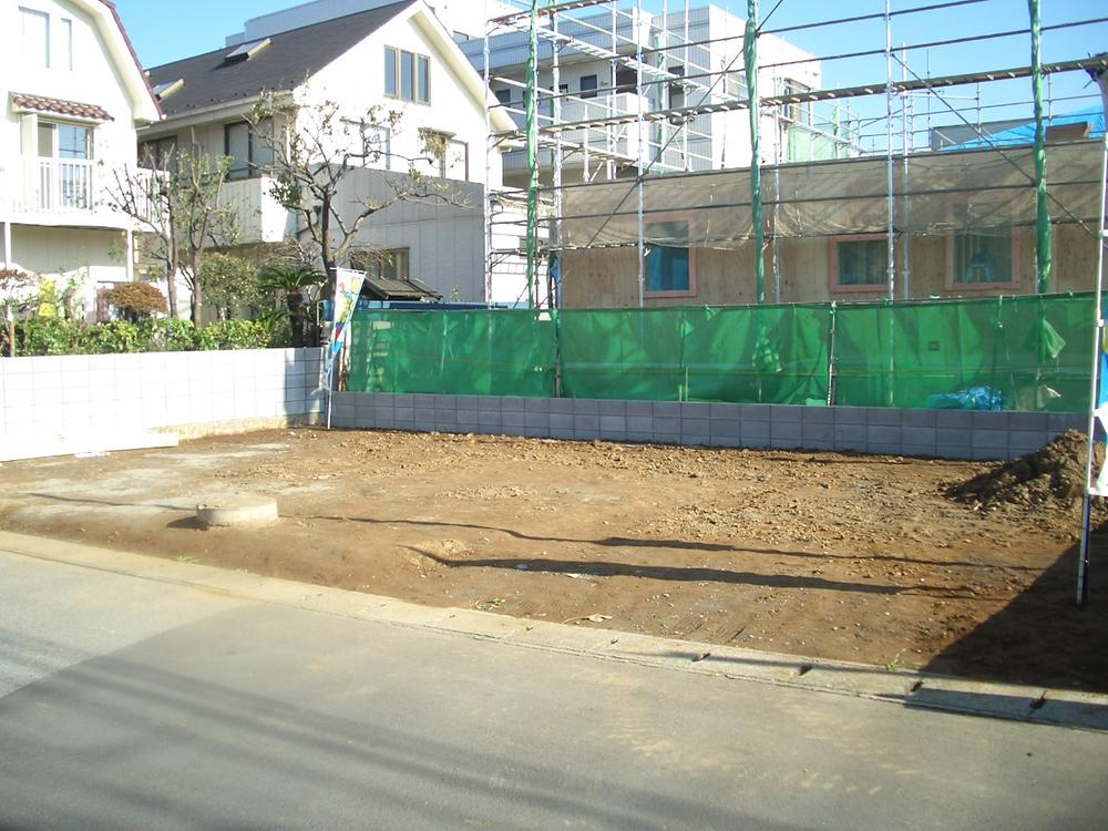 Local appearance photo. Local (11 May 2013) Shooting