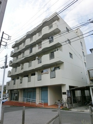 Building appearance. Walk from Chiba Station 3 minutes.