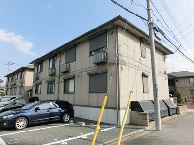 Building appearance. First train Soga Station is available on Keiyo Line.