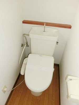 Toilet. Toilet. 