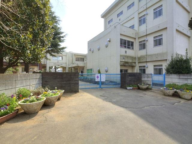 Primary school. 406m until the Chiba Municipal Omori Elementary School