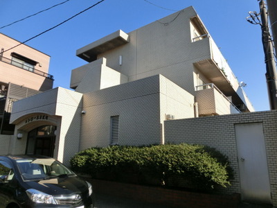 Building appearance. Is a 14-minute walk to Chibadera Station.