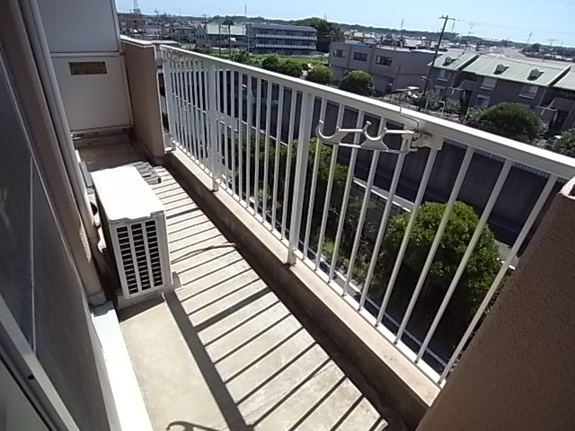 Balcony. Day is a good balcony ☆