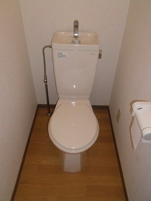 Toilet. Of course, bus ・ Restroom