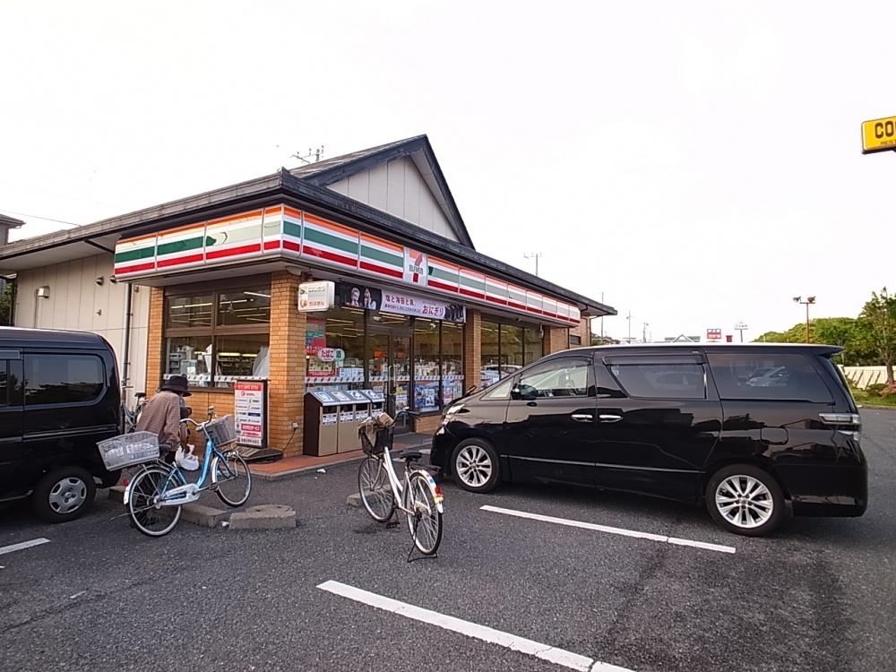 Convenience store. seven Eleven 360m to Aoba Koenmae store (convenience store)