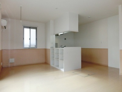 Living and room. Spacious LDK