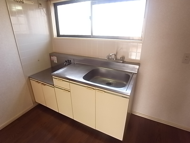 Kitchen. 2-neck is a gas stove can be installed ☆