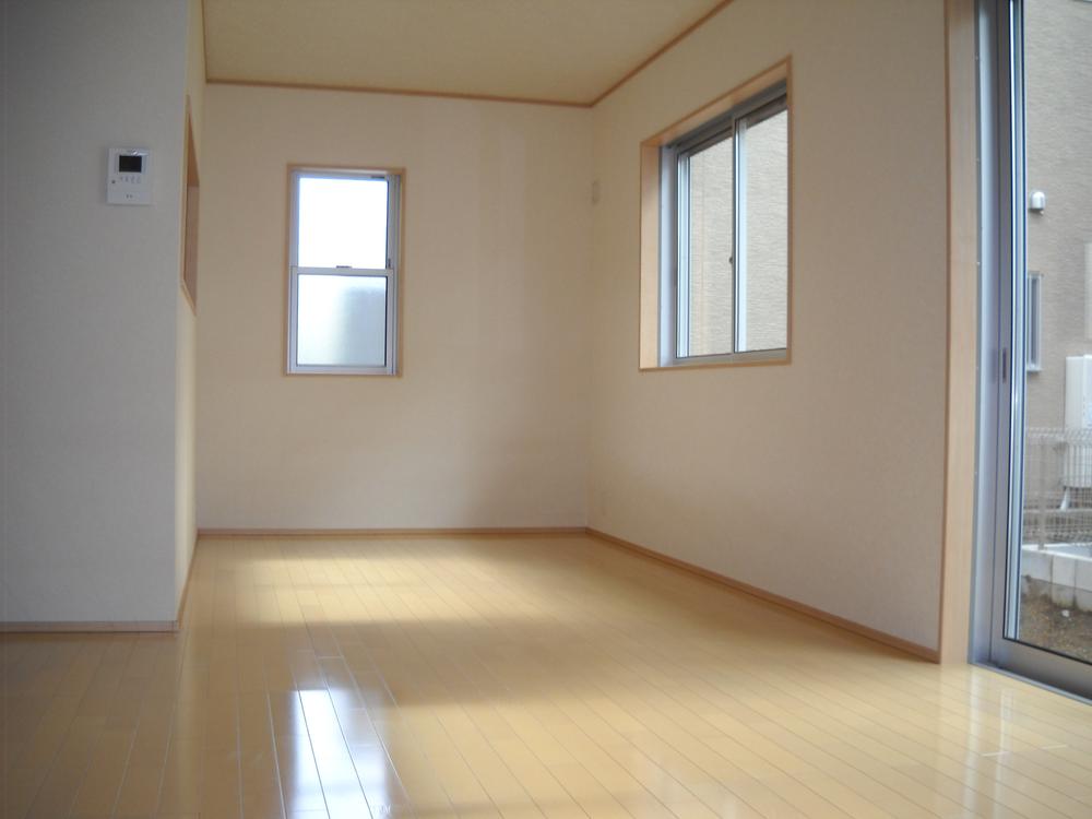 Same specifications photos (Other introspection)