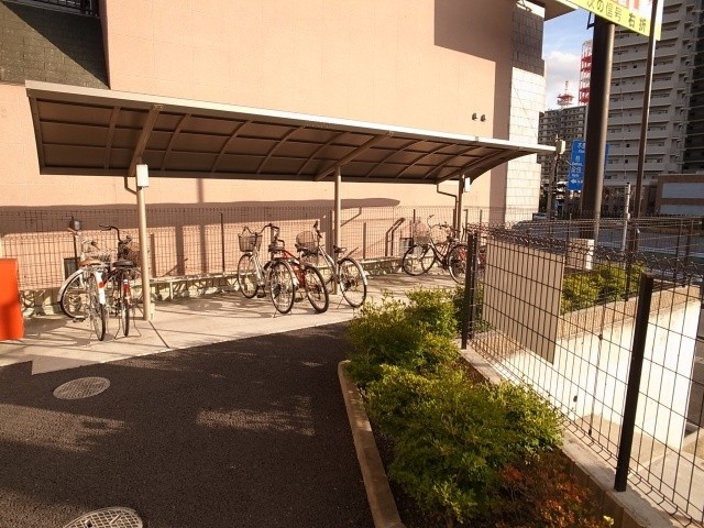 Other common areas. Bicycle parking space is also equipped. 