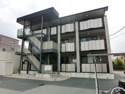 Building appearance. It is the appearance when viewed from the entrance side.