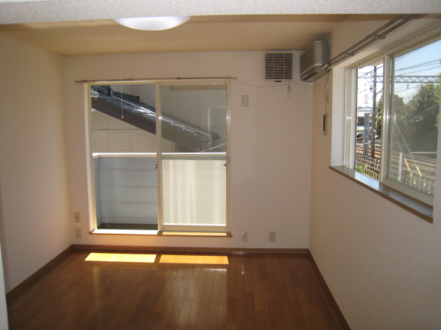 Living and room. Two-sided lighting window, Bright Western-style ☆